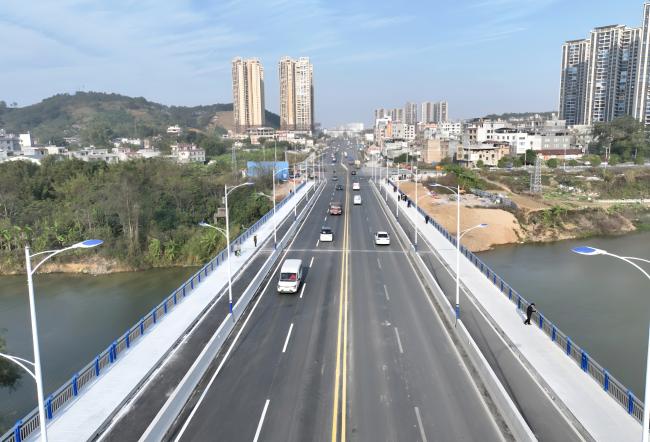 “玉”见好路┃通衢连心 大道如虹