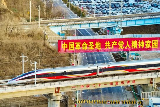 年度特别报道丨加快构建世界一流现代化铁路网(图4) 年度特别报道丨加快构建世界一流现代化铁路网(图4)
