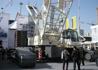 特雷克斯CC1800-1起重机高起重能力与安全性能分析