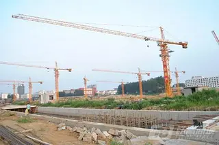 山东明威 QTZ80(5513) 起重机