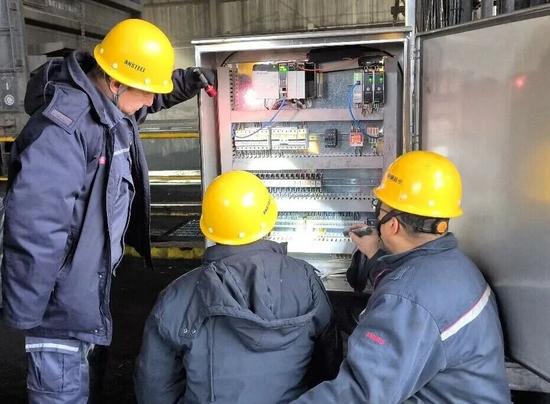 党员突击队4昼夜攻坚完成翻车机大修改造提升运行效率(图2)