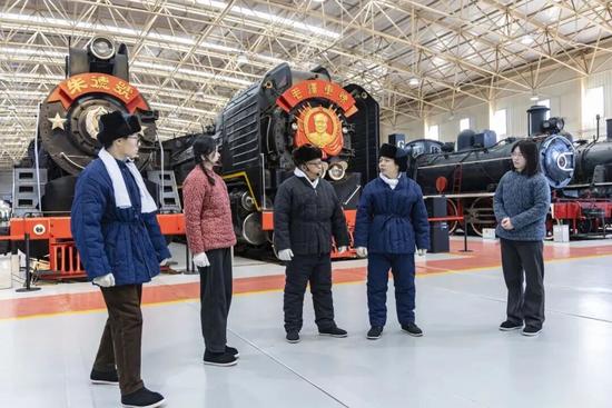 沉浸式情景剧《红色机车的世纪回响》中国铁道博物馆上演
