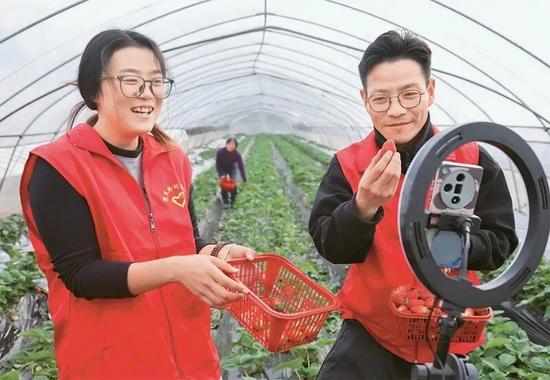 党的自我革命如何推动经济社会发展(图2) 党的自我革命如何推动经济社会发展(图2)