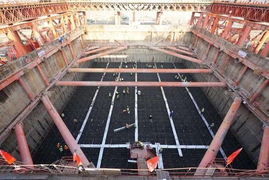 宜昌长江公铁大桥主塔承台完成首次浇筑 为后续施工奠定基础(图8)