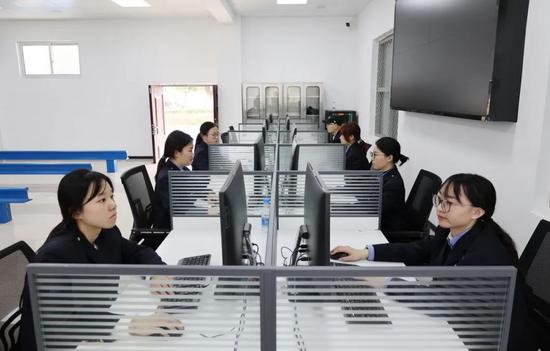 首批女动态检车员：像素战场上七朵金花的成长之路(图8)