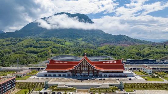 中老铁路见证跨国恋情 铁路职工异国相恋终成眷属(图9)