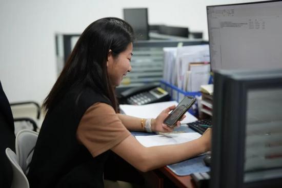 中老铁路见证跨国恋情 铁路职工异国相恋终成眷属(图11)