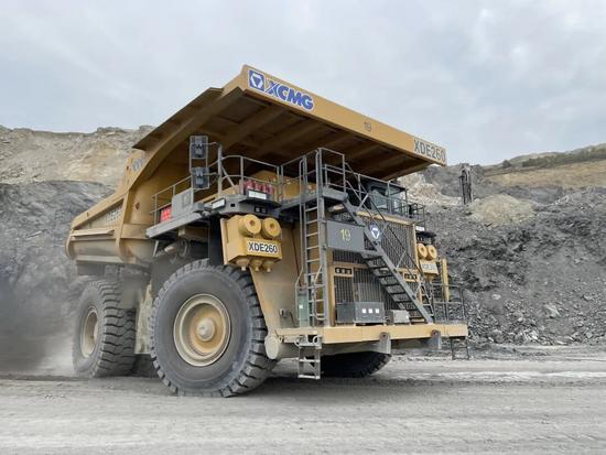 徐工矿卡批量交付南非 打造高效露天开采解决方案(图3)