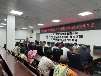 翔安机场高速公路AC-20C下面层试验段成功摊铺进入全面攻坚阶段(图3)