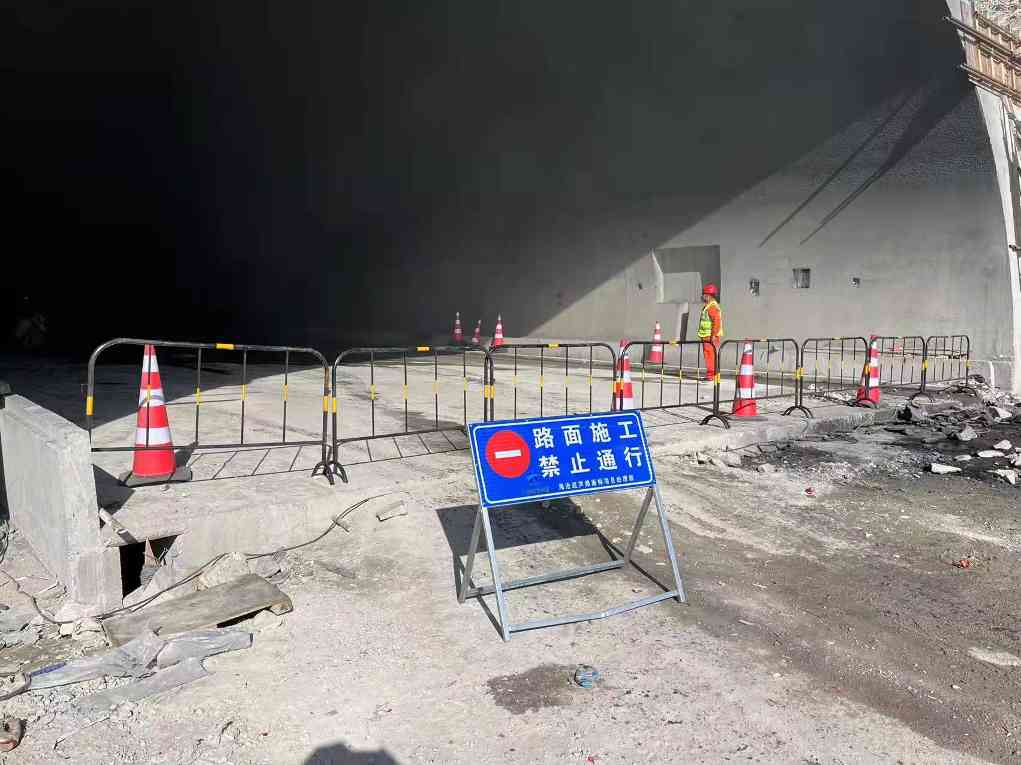 海沧疏芦项目AC-16C改性沥青混凝土试验段成功铺设(图7)