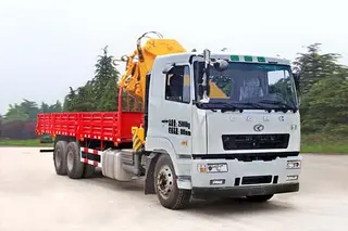 成龙威CLQ5250JSQ4HN起重机性能特点及作业优势分析