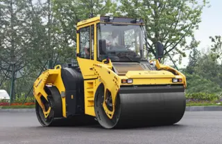宝马格BW203ADO-4压路机技术参数与性能优势分析