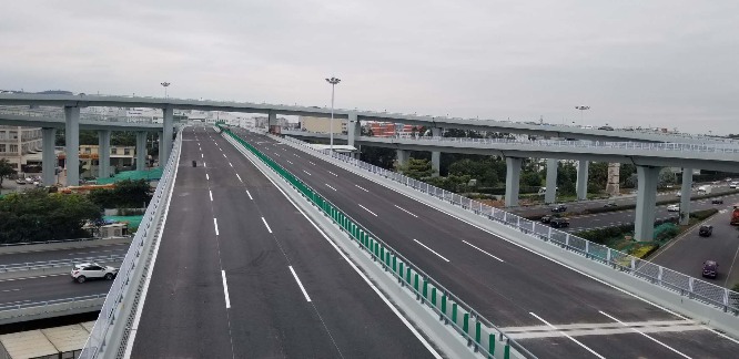 厦门海沧隧道接线工程J匝道顺利通车 缓解交通压力(图1)