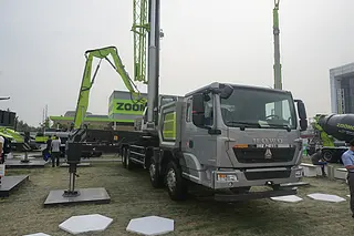 中联重科ZTF550V起重机技术参数与性能优势解析