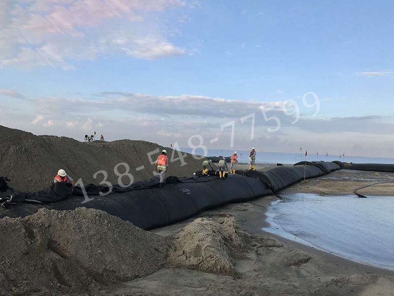 土工管袋清淤技术解决河道淤泥污染难题