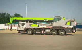 中联重科 ZLJ5330JQZ25H 起重机