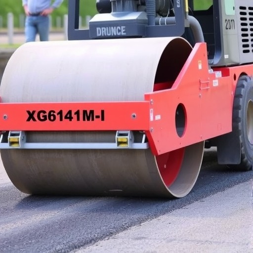 厦工 XG6141M-I 压路机(图1) 厦工 XG6141M-I 压路机(图1)