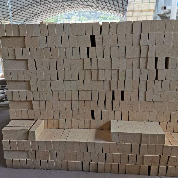 高铝刀型砖特性与工业高温应用解析