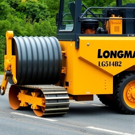 龙工 LG514B2 压路机(图1)